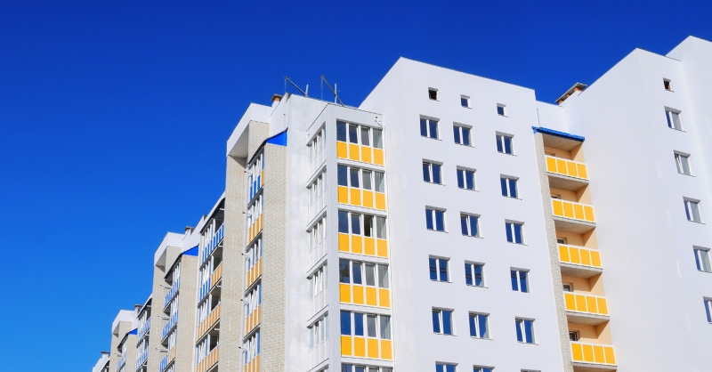 Effective Solutions for a Complex External Redecoration Project